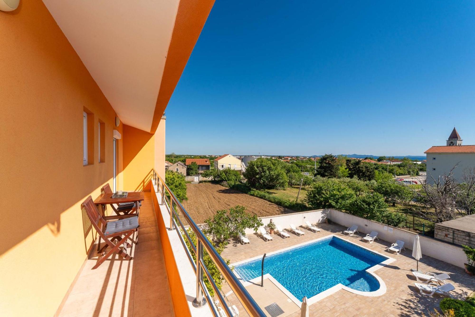 Apartments Bonex Привлака Екстериор снимка